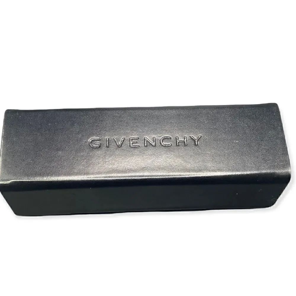 Givenchy fold over close rectangular eyeglass case preowned